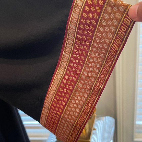 Beautiful black open front kimono with Aztec arm and bottom trim - Picture 6 of 11